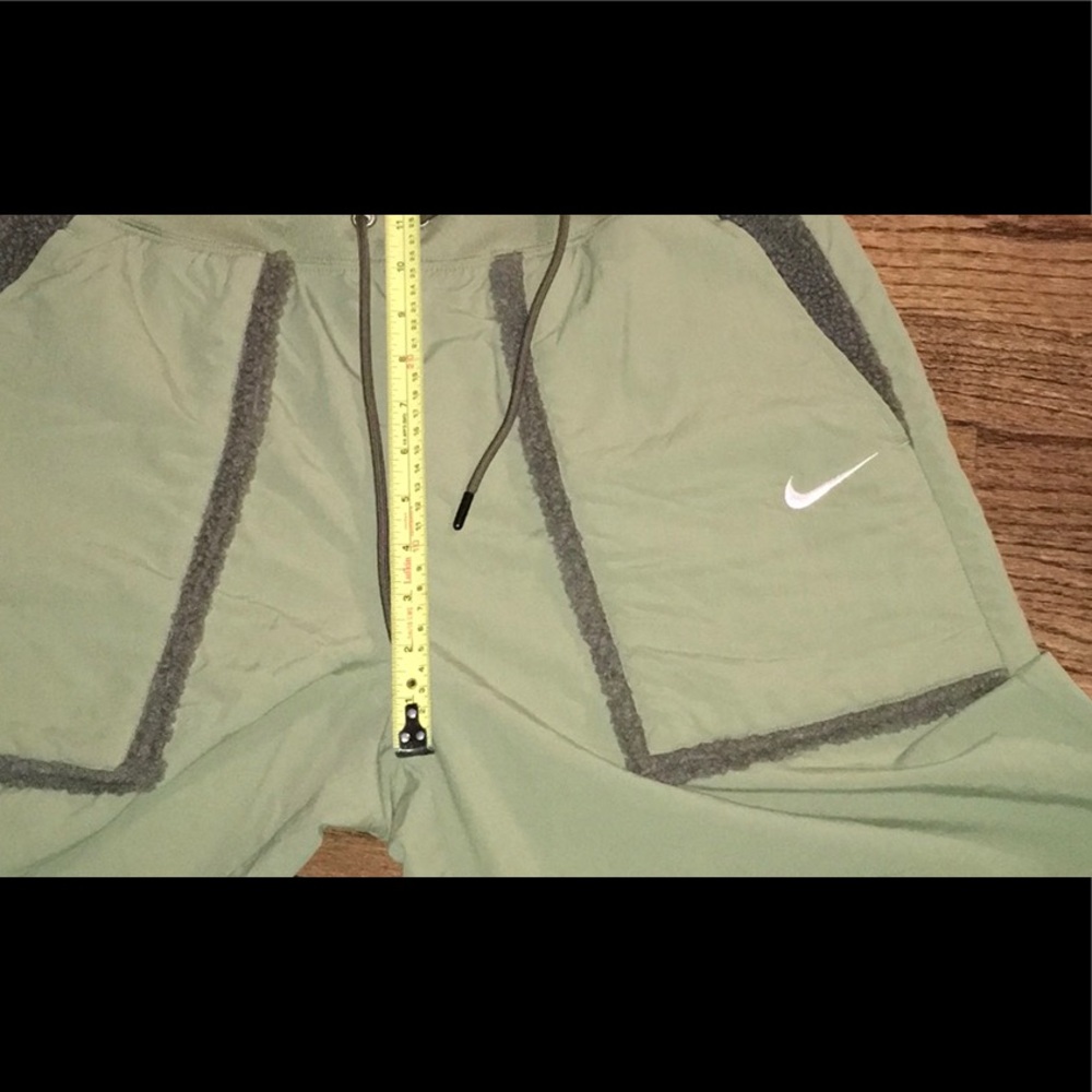 Nike Quick Dry Pants Like New! - Picture 7 of 10